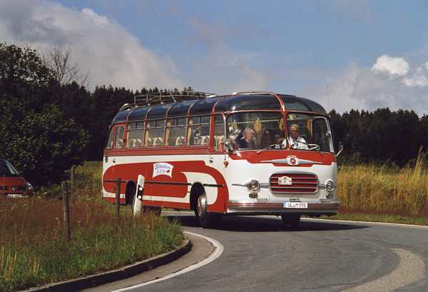 K�ssbohrer Setra 81